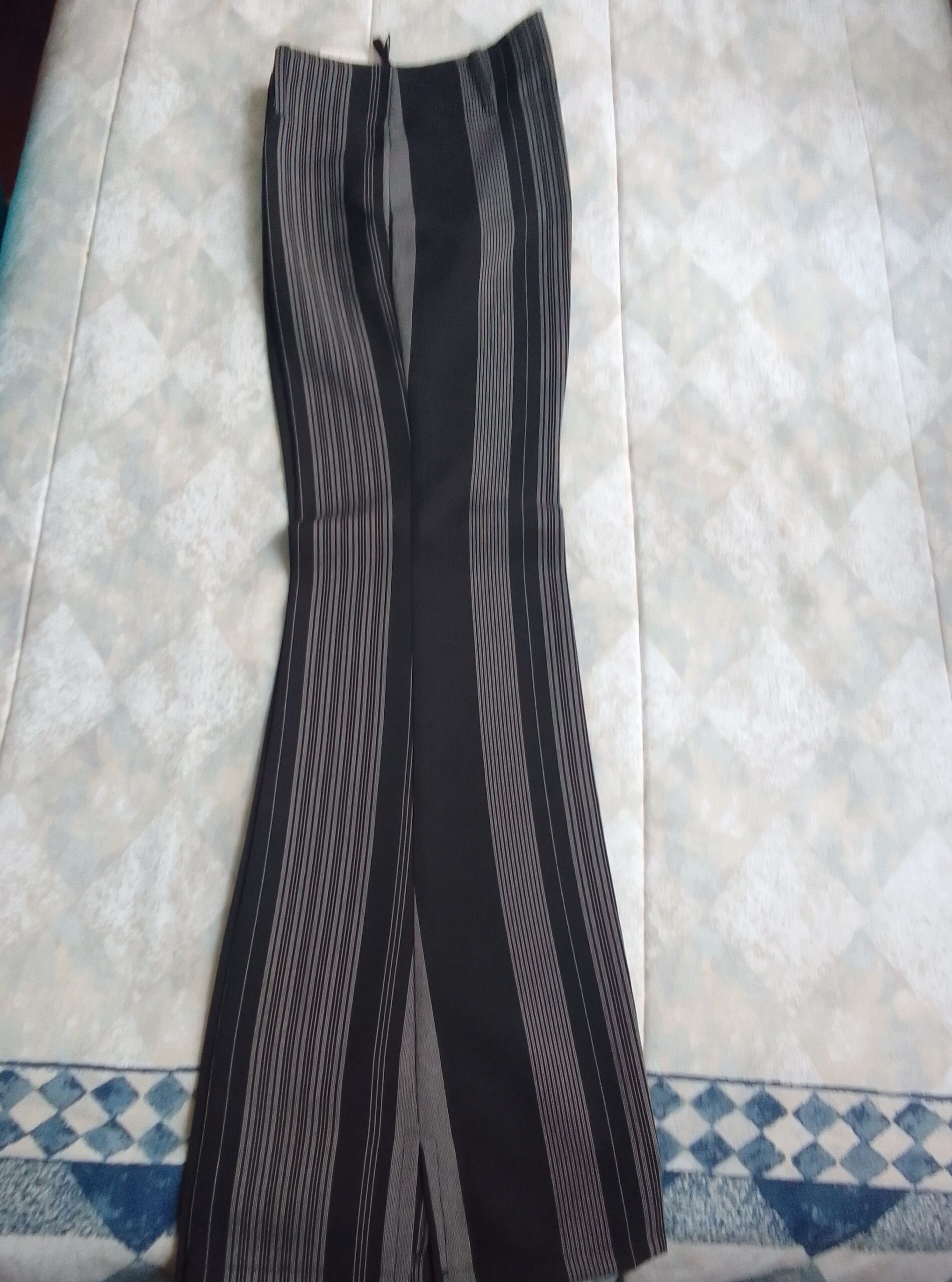 Pantalones FRAMON CREACIONES SPAIN Talla 44